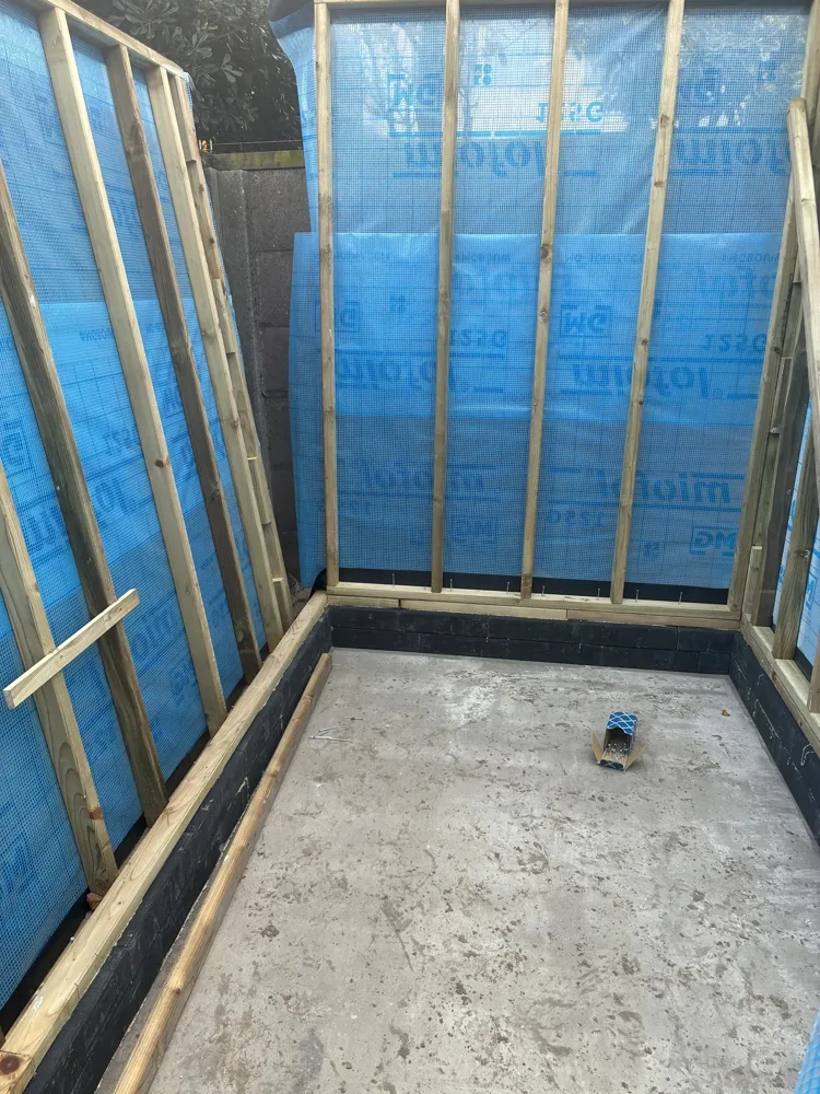 Houten schuur met fundering, foto 3 van 7